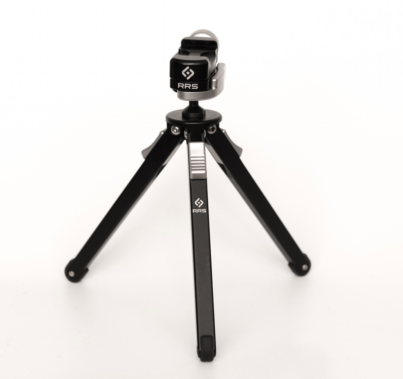 ミニ三脚購入のススメ！目の前に広がるローアングルの世界！ | 写真備忘録